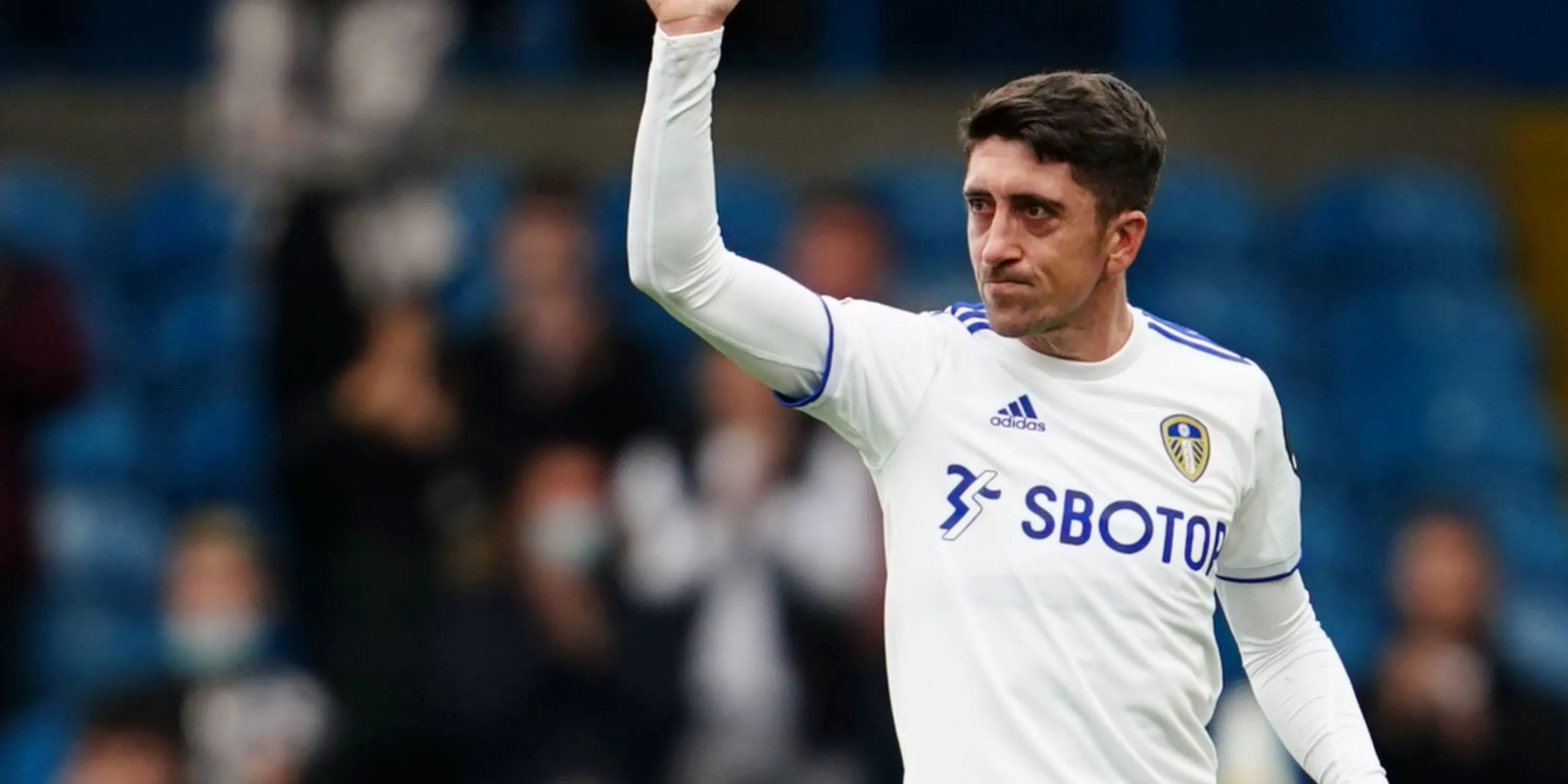 Pablo Hernández trong màu áo Leeds United tạo cơ hội và kiến tạo