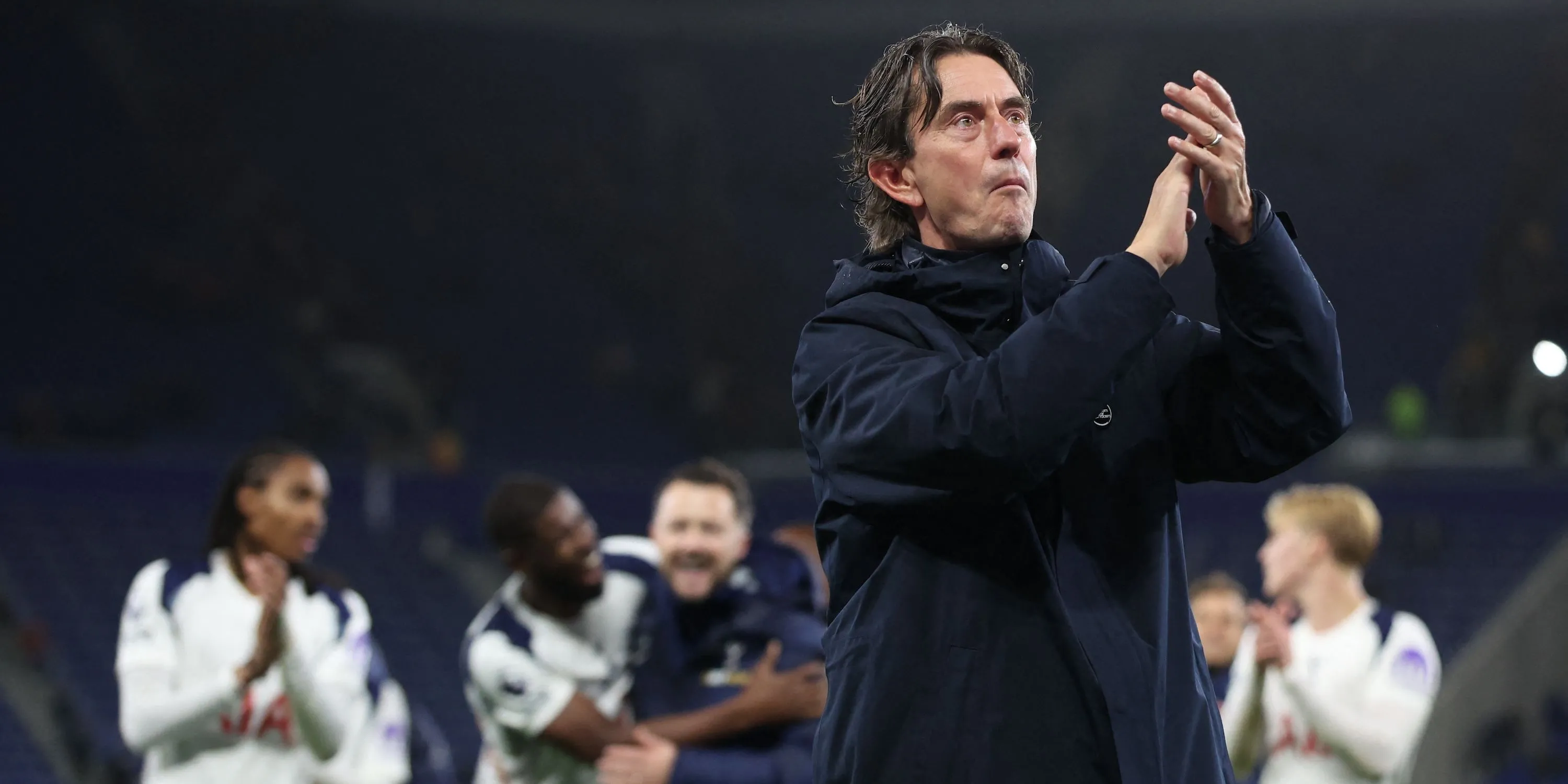 Thomas Frank ăn mừng sau trận đấu Everton vs Tottenham