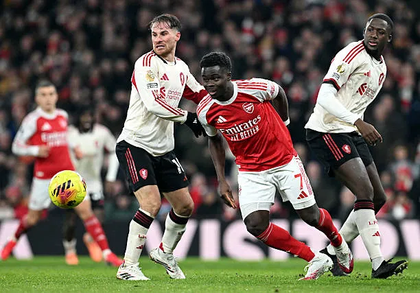 Bukayo Saka (6.7): Đối thủ Kerkez ban đầu chơi khá tệ trong điều kiện sân trơn trượt, nhưng cầu thủ người Hungary đã làm tốt hơn sau đó, khiến Saka gặp khó khăn. Anh được thay thế bởi Madueke.